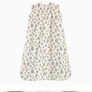 Halo Sleepsack Wearable Blanket Size S - 0-6 Month, Pink & Grey Leopard Fleece